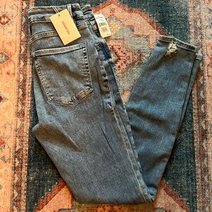 Good American Skinny Jeans with distressed features, size 27, NWT